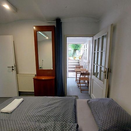 R24, Rose House Appartement Ljubljana Buitenkant foto