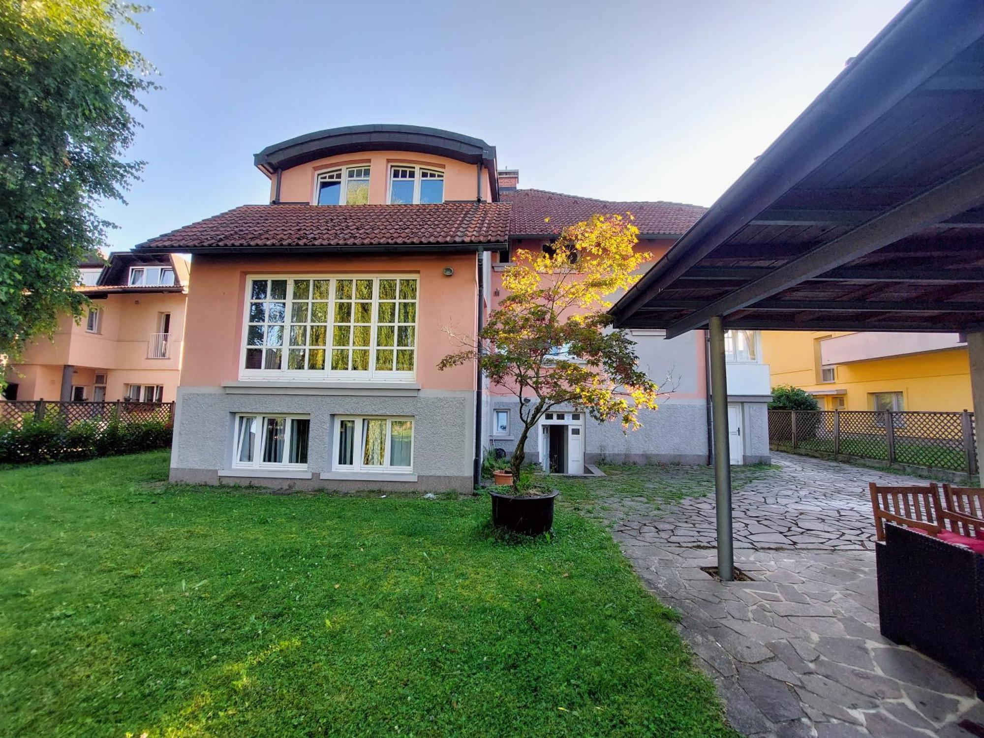 R24, Rose House Appartement Ljubljana Buitenkant foto